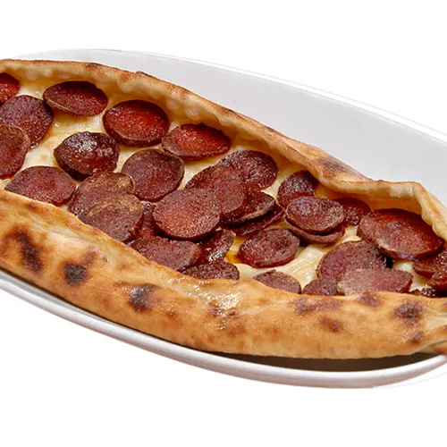 Sucuklu Kaşarlı Pide fotoğrafı